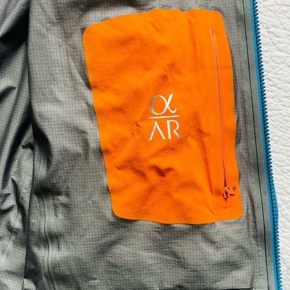 Arcteryx Alpha AR Gortex Pro Blue Gradient Color - Picture 14 of 16